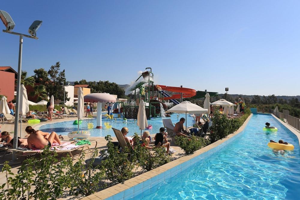 Aqua Sol Water Park Resort Paphos Exterior foto