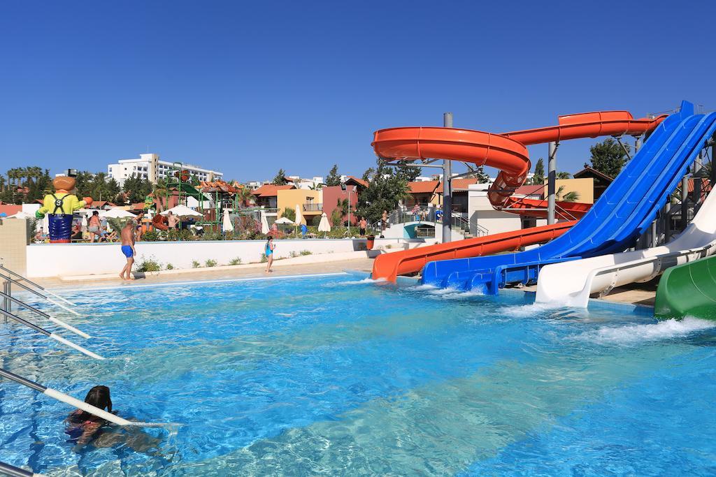 Aqua Sol Water Park Resort Paphos Exterior foto