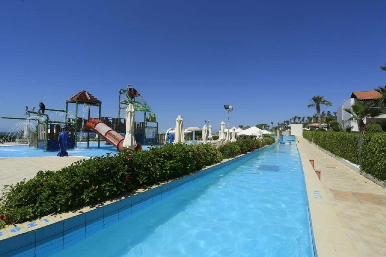 Aqua Sol Water Park Resort Paphos Exterior foto